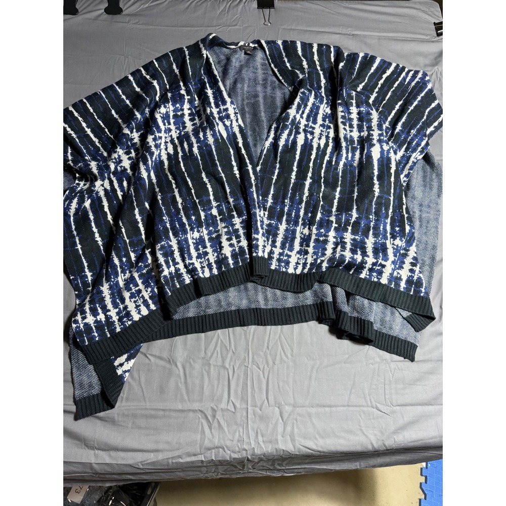 Tahari Poncho Sweater Women OSFA Blue Black Good Abstract Stripe Knit Wrap